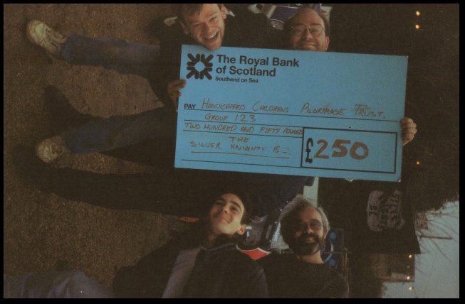 640x414 pixels (92K)